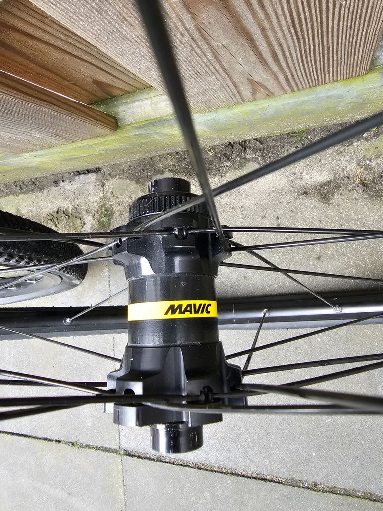 Used Mavic Cosmic Disc Wheels bike — image 2 of 5