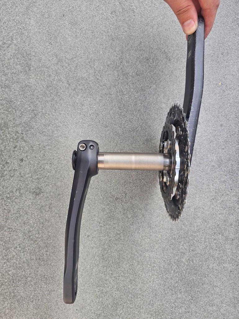 Used Shimano SLX FC-M675 Dubbel 10-Speed Crankstel bike — image 2 of 10