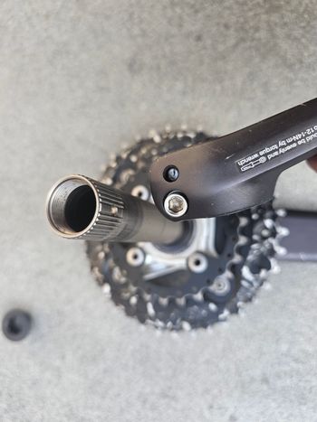 Used Shimano SLX FC-M675 Dubbel 10-Speed Crankstel bike — image 9 of 10