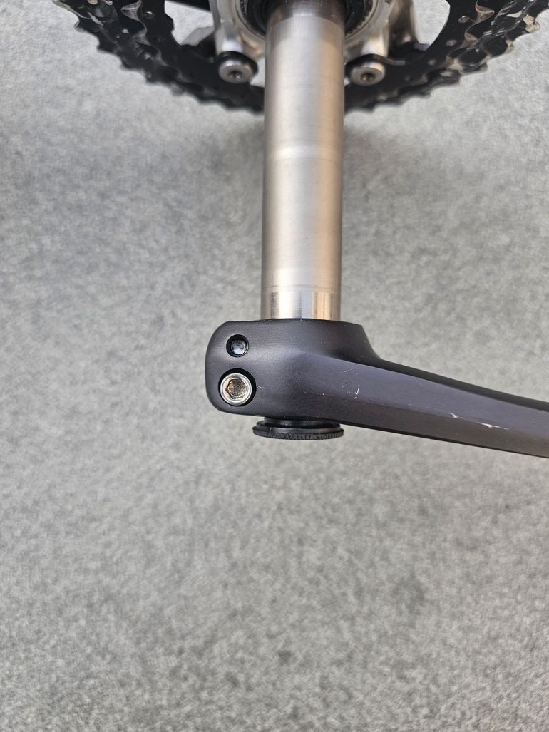 Used Shimano SLX FC-M675 Dubbel 10-Speed Crankstel bike — image 3 of 10