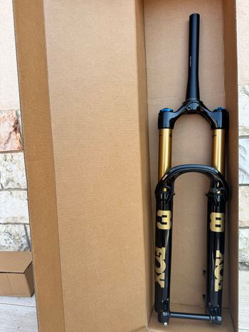 Used Fox 38 Factory GRIP X2 29" Fork 2026 bike — image 2 of 2