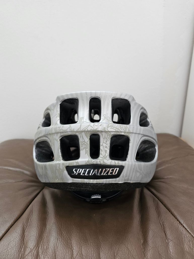 Used Specialized Loma MIPS Helmet bike — image 2 of 6