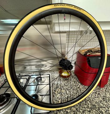 Used Dt Swiss R 470 700C 23 mm DB VI bike — image 4 of 9