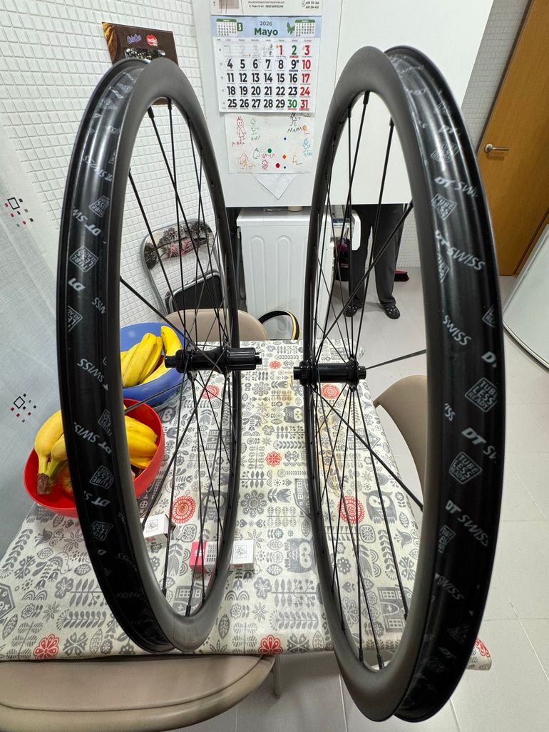 Used Dt Swiss R 470 700C 23 mm DB VI bike — image 6 of 9