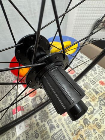 Used Dt Swiss R 470 700C 23 mm DB VI bike — image 9 of 9