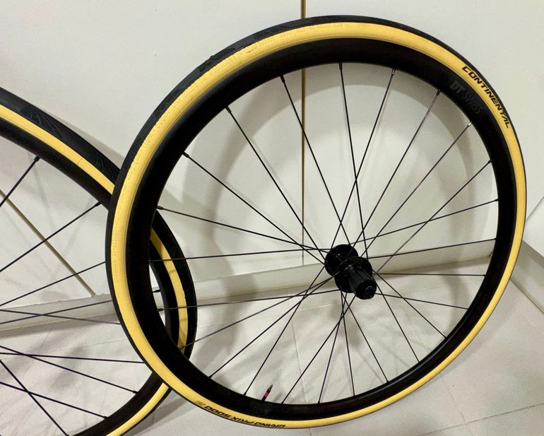 Used Dt Swiss R 470 700C 23 mm DB VI bike — image 2 of 9