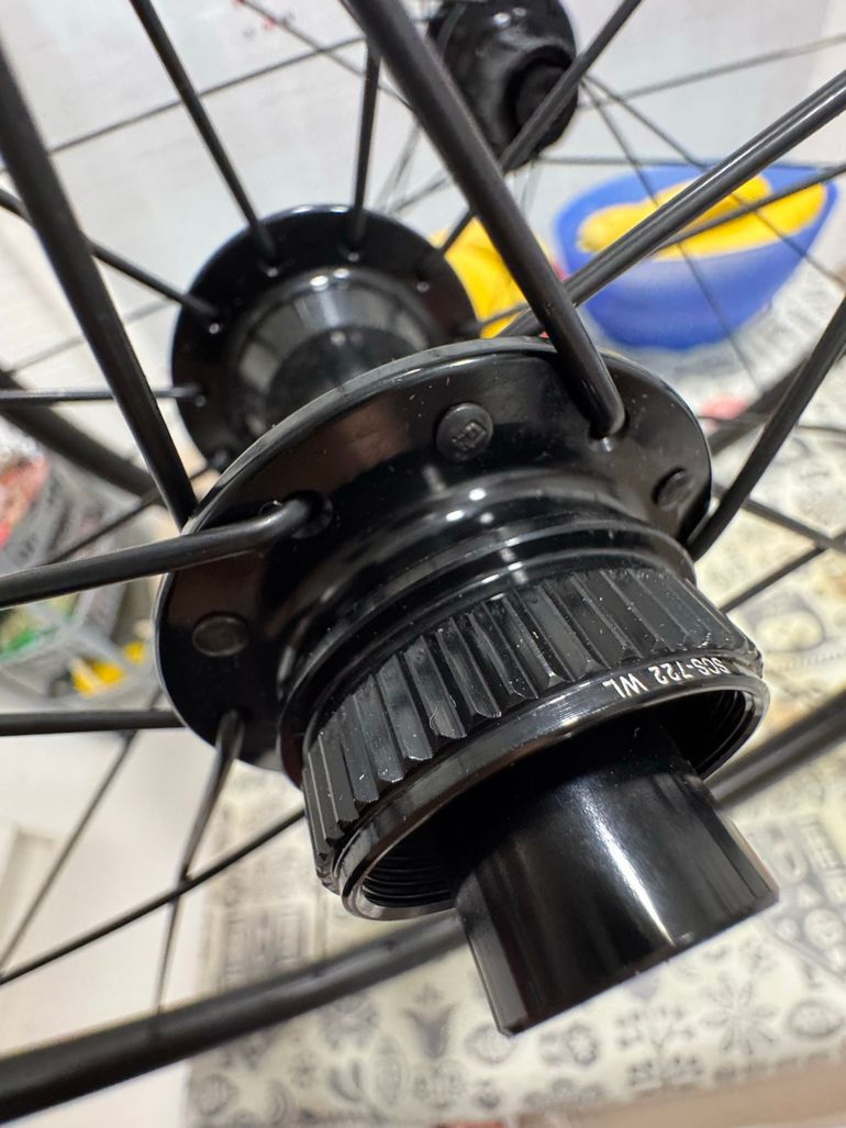 Used Dt Swiss R 470 700C 23 mm DB VI bike — image 8 of 9