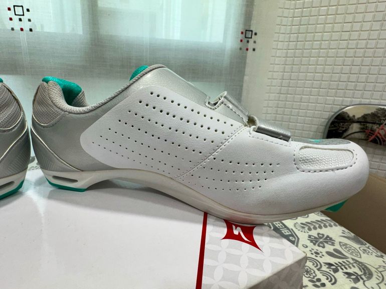 Used Specialezed Zapatillas Road bike — image 2 of 8