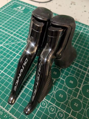Used Shimano Dura-Ace ST-R9150 Levers 2016 bike — image 2 of 4