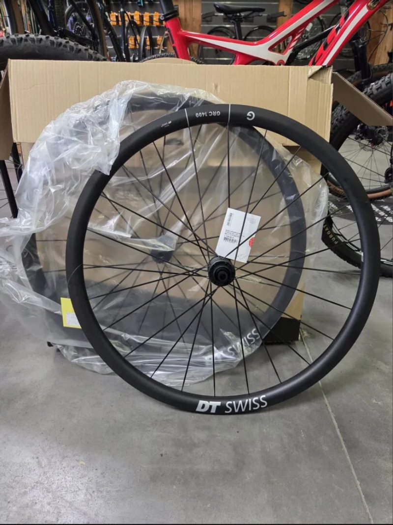 Tweedehands Dt Swiss GRC 1400 DICUT 30 28" Disc Shimano HG 2026 Wheels