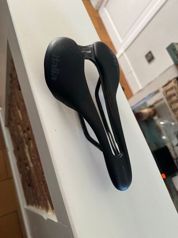 Used Selle Italia Selle vélo route largeur 14 cm 2025 bike — image 2 of 3