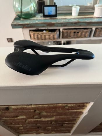 Used Selle Italia Selle vélo route largeur 14 cm 2025 bike