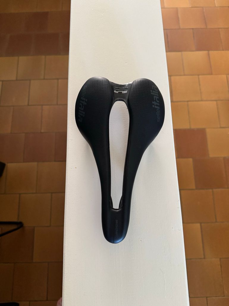 Used Selle Italia Selle vélo route largeur 14 cm 2025 bike — image 3 of 3