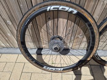 Used Dt Swiss IC5.0 Disc - 240 Tubeless ready 2024 bike — image 2 of 4
