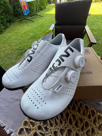 Used Bont Vaypor SL 44 Wide bike — image 3 of 7