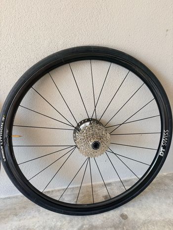 Used Dt Swiss PRC 1100 DICUT Mon Chasseral DB24 bike — image 3 of 7