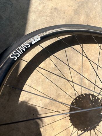 Used Dt Swiss PRC 1100 DICUT Mon Chasseral DB24 bike — image 6 of 7