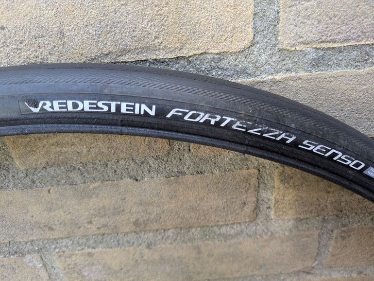 Used VREDESTEIN Fortezza Senso 700x25C bike — image 2 of 4