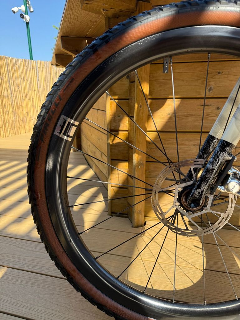 Used Duke Baccara RX 42 Wheelset bike — image 7 of 7