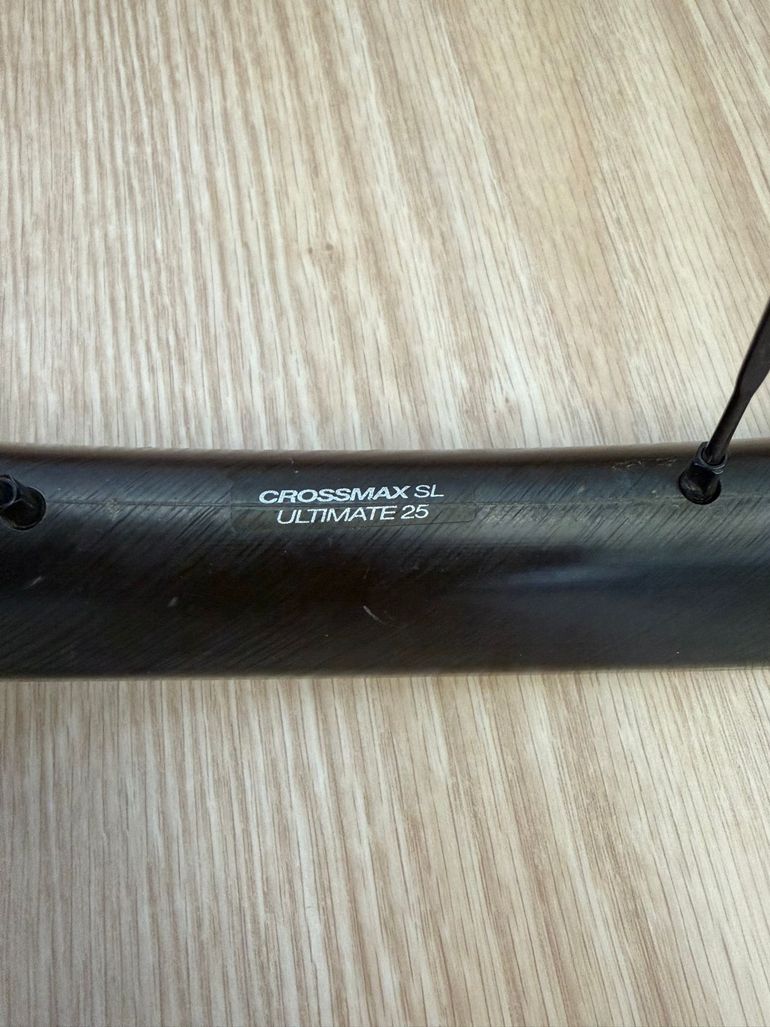 Used Mavic Crossmax Ultimate SL 25mm Carbon 2024 bike — image 4 of 7
