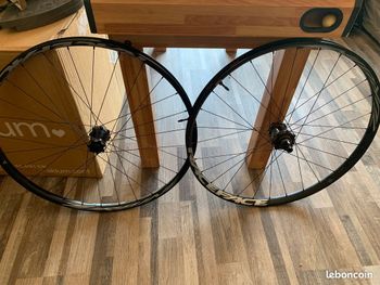 Used Race Face Turbine R 30 bike