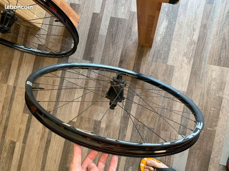 Used Race Face Turbine R 30 bike — image 5 of 5
