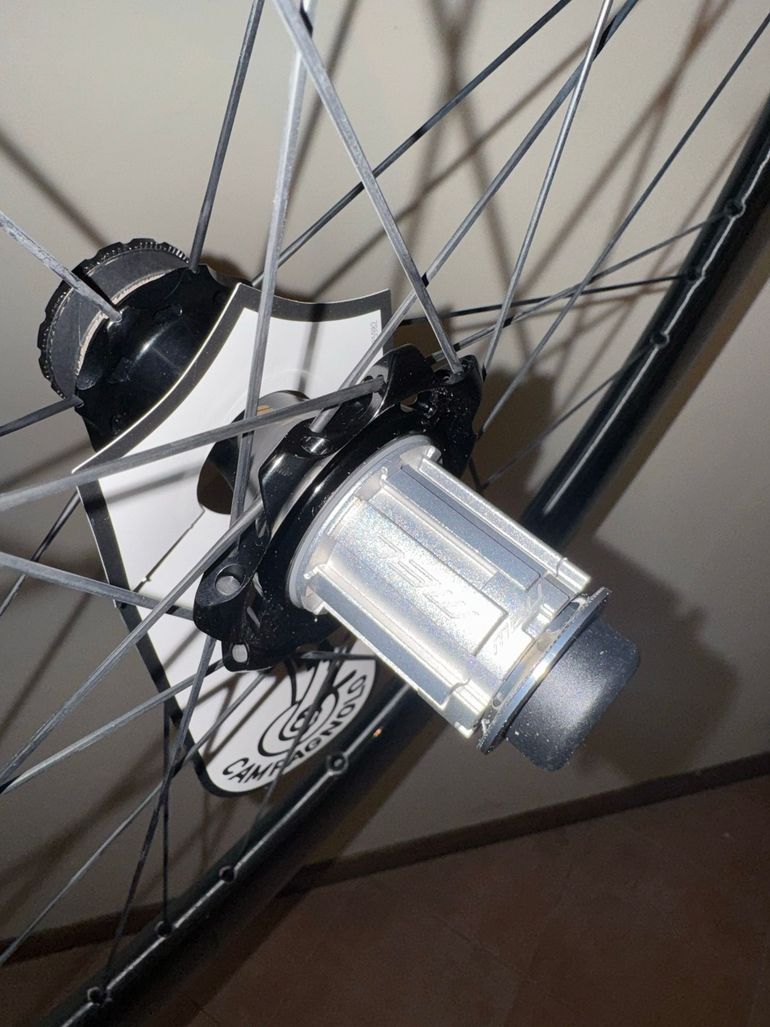 Used Campagnolo Bora Ultra WTO 60 C19 Disc Brake Wheelset 2023 bike — image 3 of 6