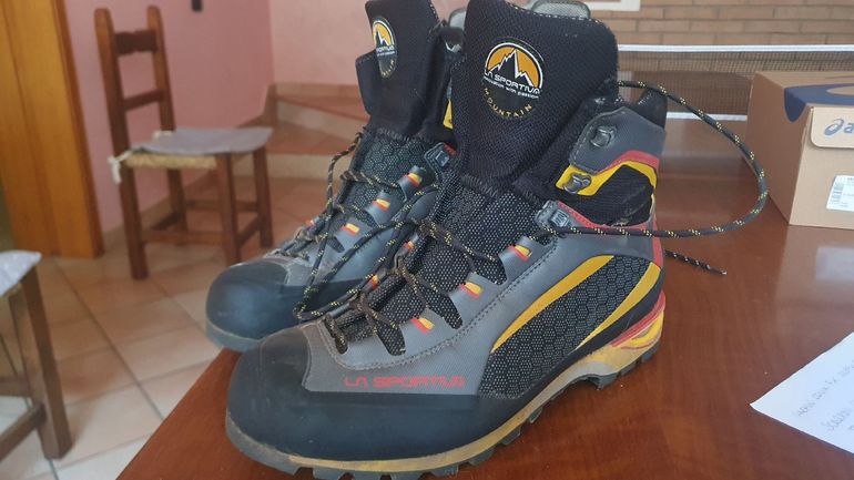 Used La Sportiva Trango Tower GTX 44 1/2 bike — image 2 of 4