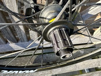 Used Mavic Ultimate 45 Disc 2024 bike — image 7 of 8