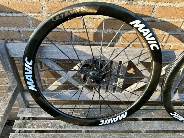 Used Mavic Ultimate 45 Disc 2024 bike — image 3 of 8