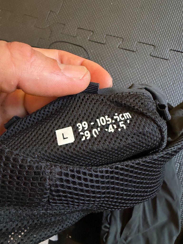 Used Salomon Sense Pro 10 Hydration Vest 2022 bike — image 3 of 3