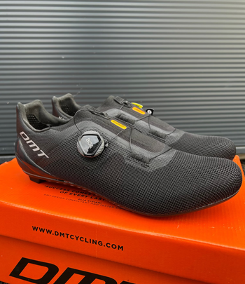 Used Dmt KR1 Chaussures route carbone performance neuves bike