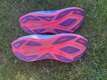 Used Asics Superblast 2 bike — image 5 of 6