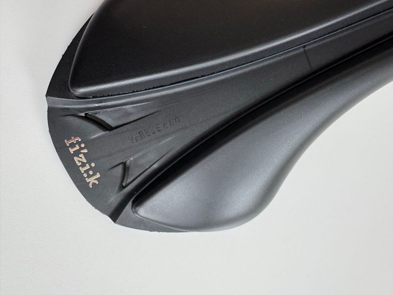 Used Fizik Antares R5 Versus Evo Saddle 2024 bike — image 3 of 7