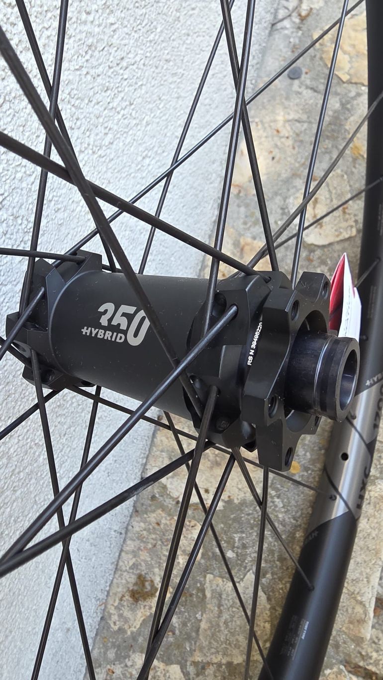 Used Dt Swiss HXC 1700 HYBRID 2026 bike — image 5 of 10