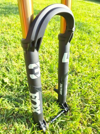 Used Fox 34 Factory 29" 130mm GRIP2 2024 bike — image 5 of 6