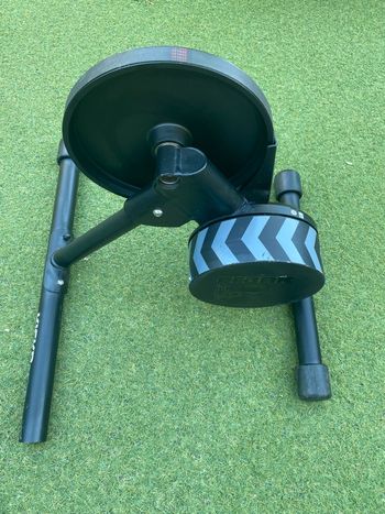 Used Wahoo KICKR CORE Smart Trainer bike — image 3 of 5