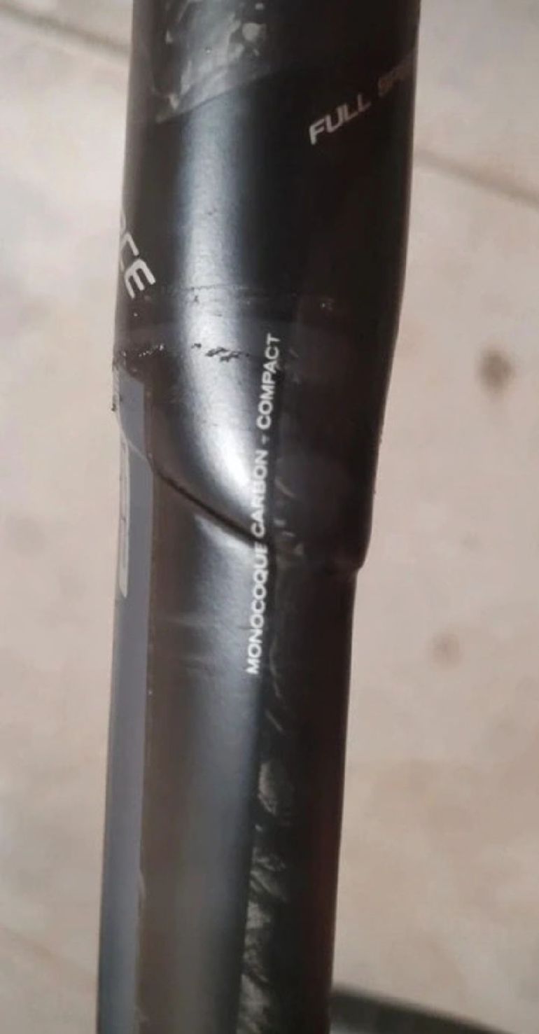 Used Fsa Carbon Handlebar bike — image 5 of 6