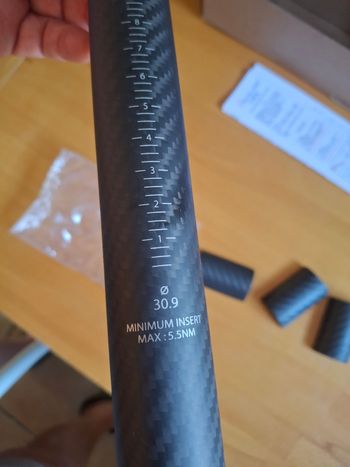 Used Elite one Full Carbone Seatpost bike — image 4 of 5