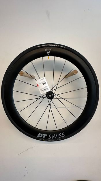 Used Dt Swiss ARC 1400 DICUT 55 Carbon Disc Brake Wheelset 2026 bike — image 2 of 3