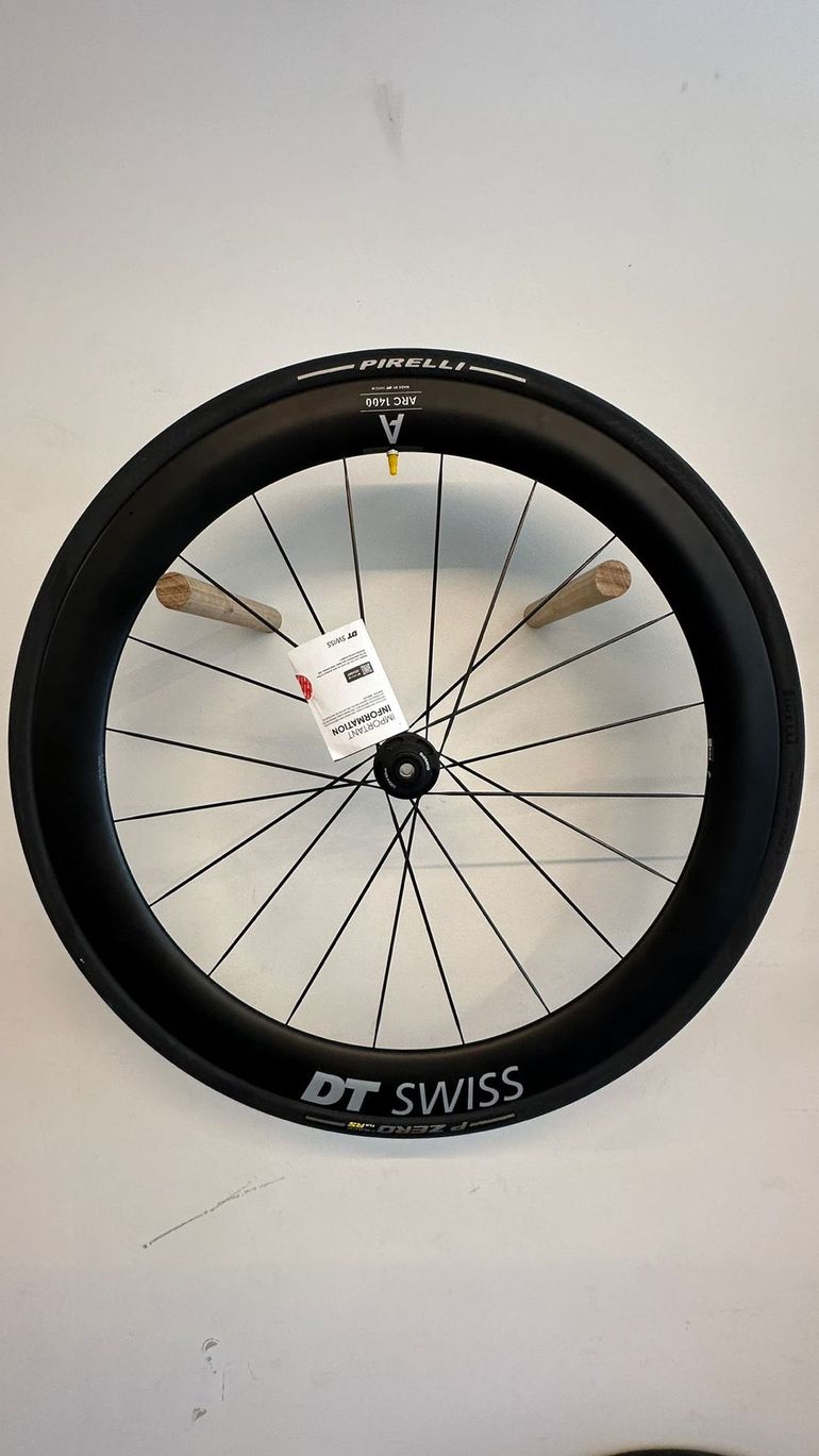 Used Dt Swiss ARC 1400 DICUT 55 Carbon Disc Brake Wheelset 2026 bike — image 2 of 3
