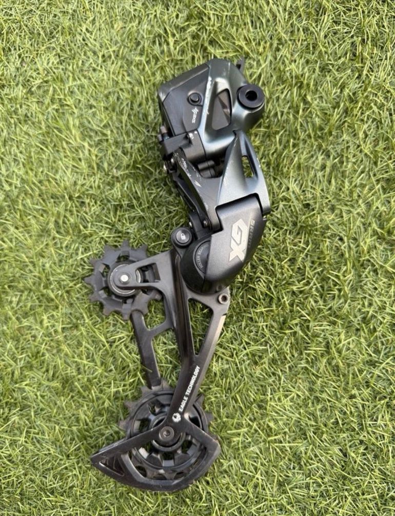 Used Sram GX Axs 12V 2025 bike — image 5 of 9