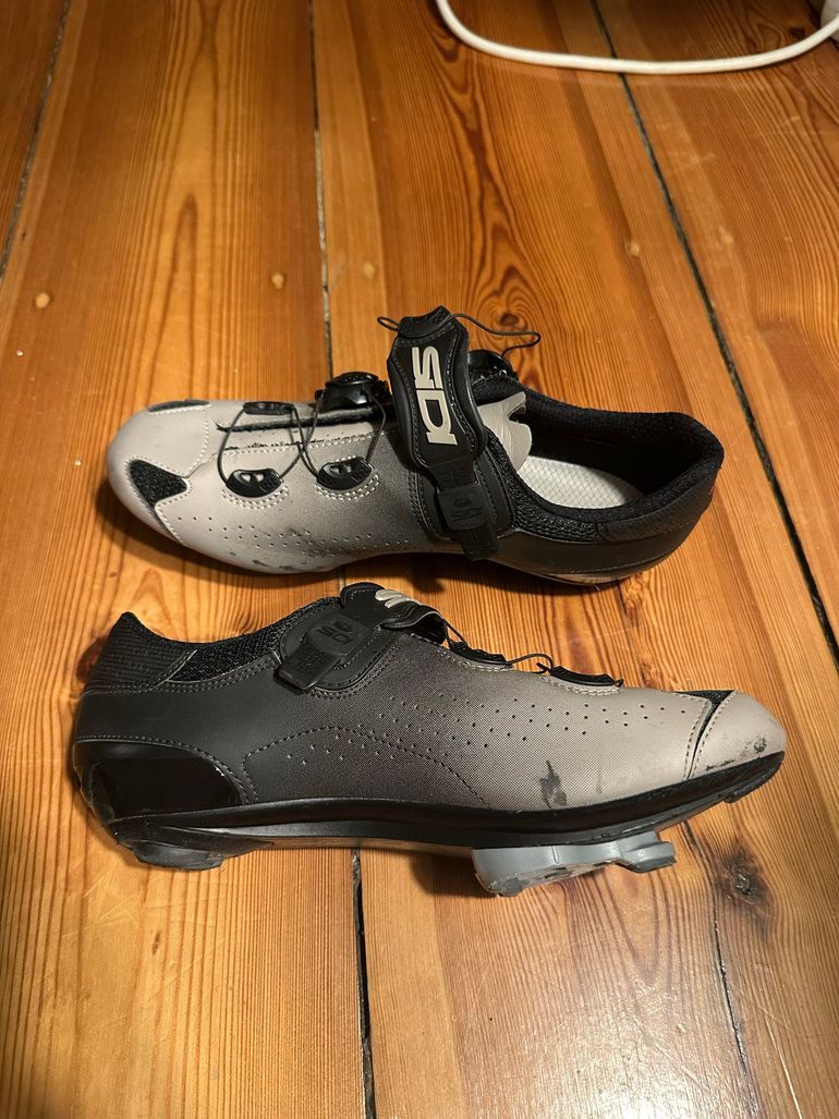 Used Sidi Genius 10 2025 bike — image 1 of 3