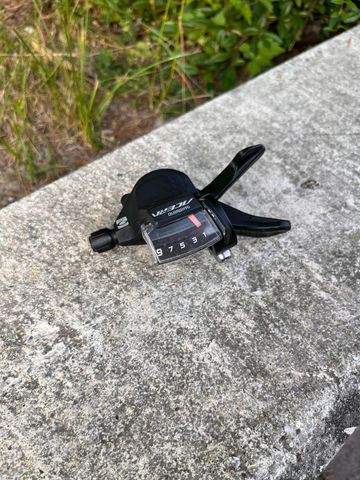 Shimano Acera 9s Drivetrain & Pedals de segunda mano