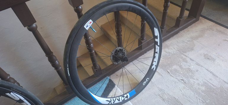 Used Makadamm stark U40 disc premium bike — image 1 of 3