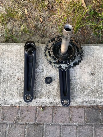Used Shimano MT 210 bike — image 3 of 13