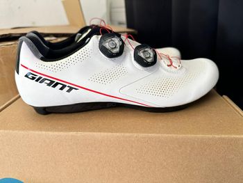 Used Giant Surge Pro Road Cycling Shoes bike — image 2 of 2