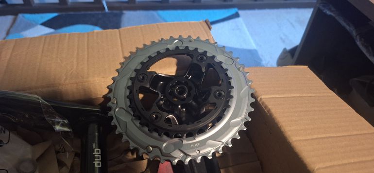 Used Sram Rival D1 DUB Wide 43 30Dents 1x12V bike — image 1 of 2