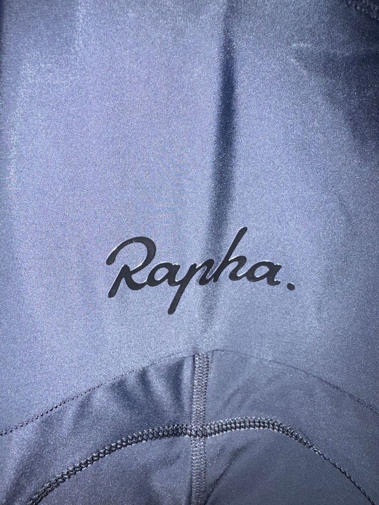 Used Rapha Core Bibshort schwarz/schwarz XS 2025 bike — image 6 of 8