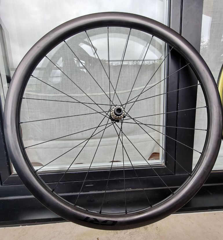 Used Ryet Ruedas de carretera de carbono 2026 bike — image 2 of 4